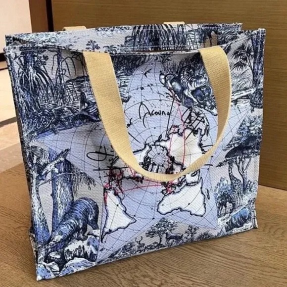 Dior around the world straw tote from Dior beauty / novelty item - Picture 1 of 3